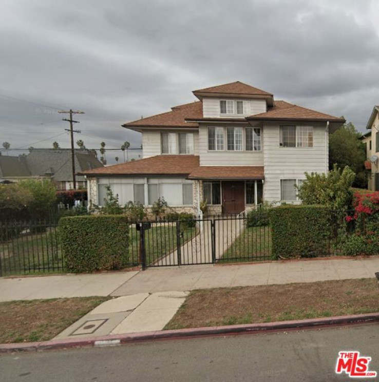  Income Home for Sale in Los Angeles, California