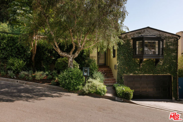 5 Bed Home for Sale in Los Angeles, California