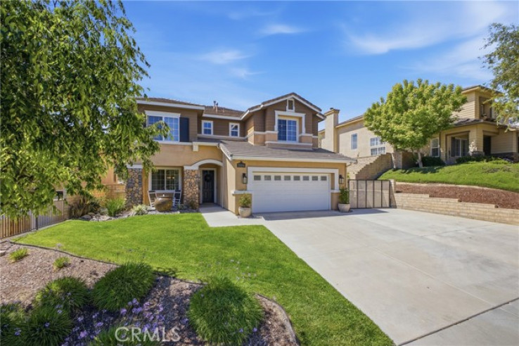 4 Bed Home for Sale in Saugus, California