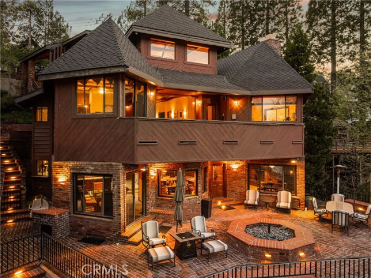 4 Bed Home for Sale in Lake Arrowhead, California