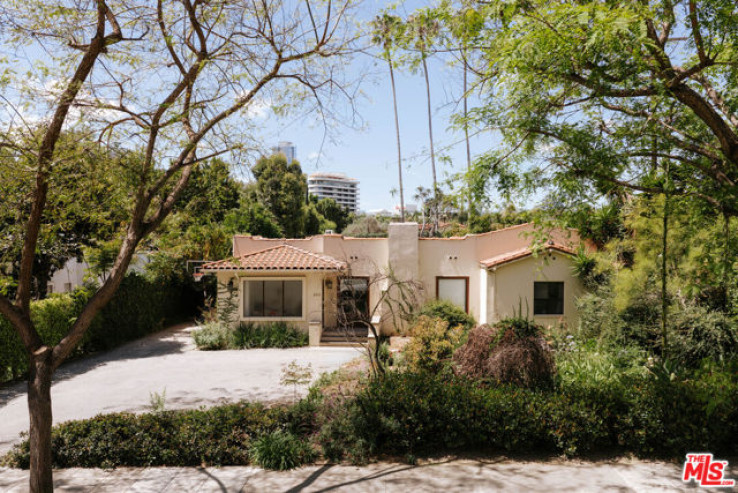 4 Bed Home for Sale in Beverly Hills, California