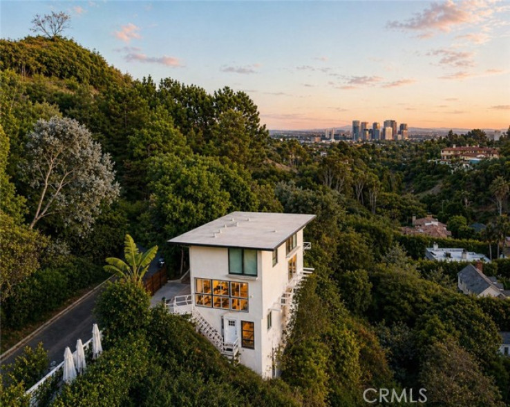 3 Bed Home for Sale in Beverly Hills, California