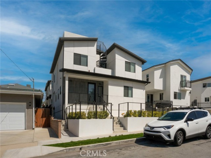 4 Bed Home for Sale in El Segundo, California