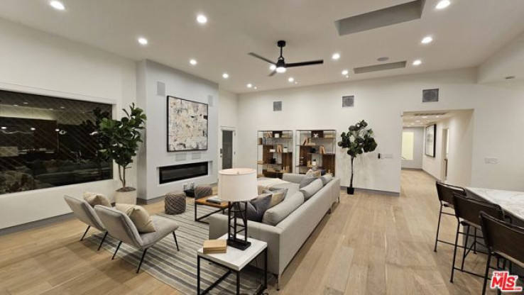 5 Bed Home for Sale in Los Angeles, California