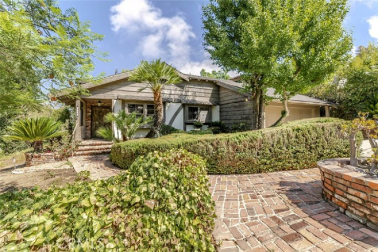 4 Bed Home for Sale in Studio City, California