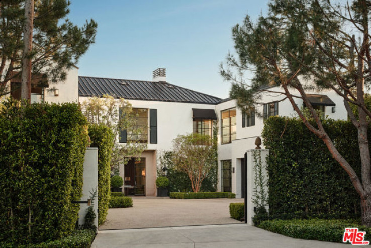 5 Bed Home for Sale in Los Angeles, California