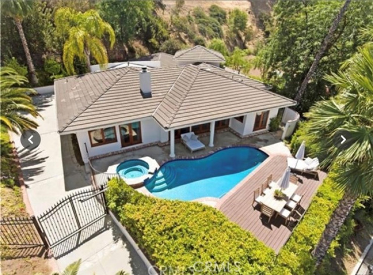 3 Bed Home for Sale in Encino, California