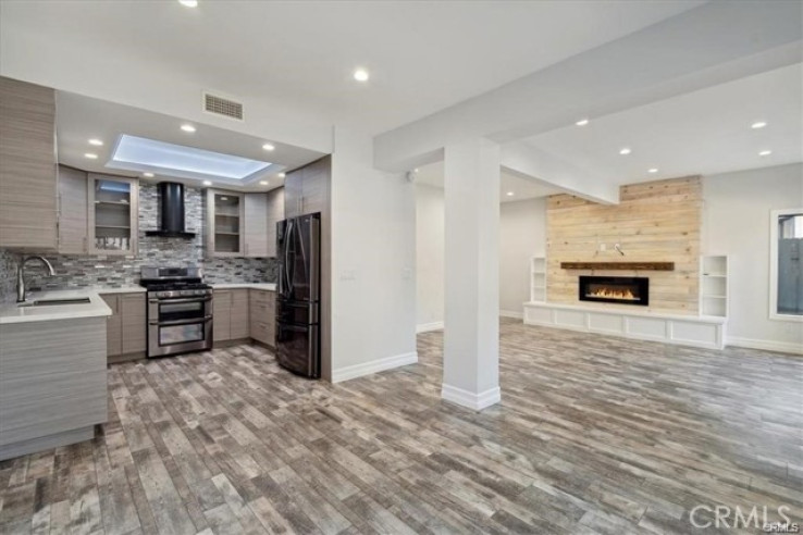 3 Bed Home for Sale in Sun Valley, California