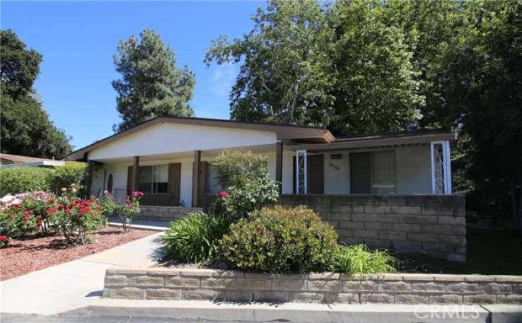 2 Bed Home for Sale in Newhall, California
