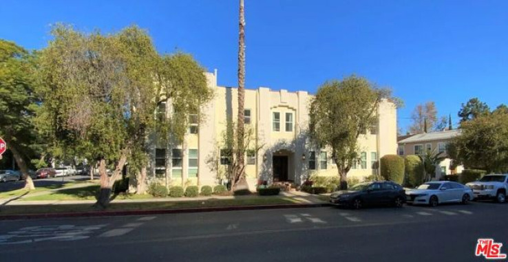  Income Home for Sale in Beverly Hills, California