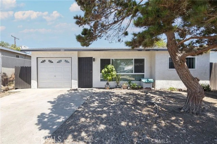 5 Bed Home for Sale in Compton, California
