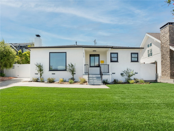 Residential Home in El Segundo
