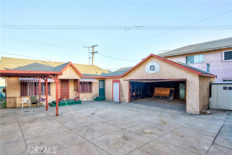 5 Bed Home for Sale in Los Angeles, California