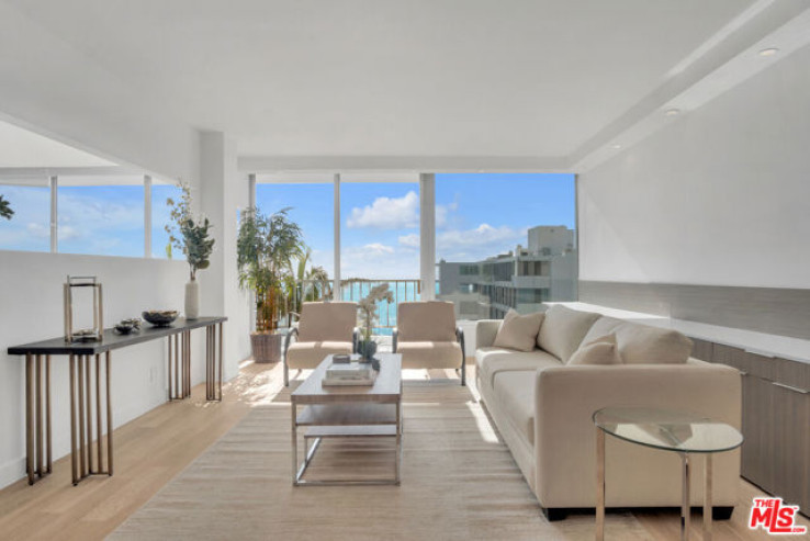 1 Bed Home for Sale in Pacific Palisades, California