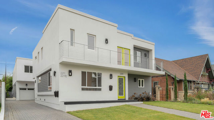  Income Home for Sale in Los Angeles, California
