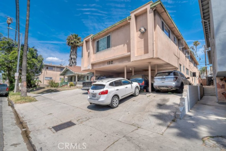 Residential Income in Mid-Wilshire