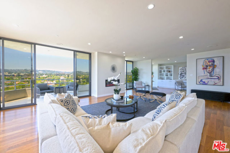 Residential Home in Westwood - Century City