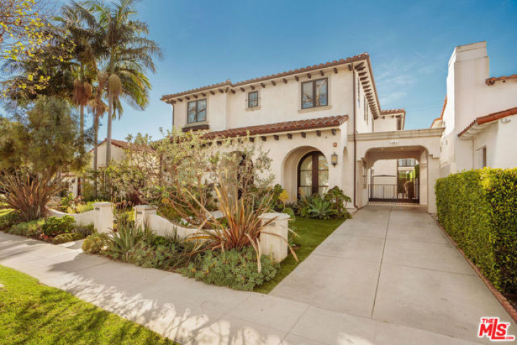 6 Bed Home for Sale in Beverly Hills, California