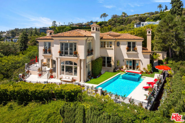 6 Bed Home for Sale in Los Angeles, California