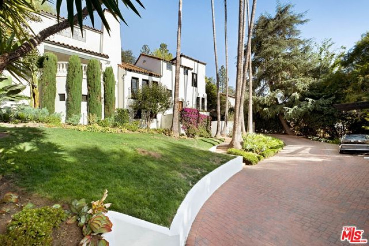 5 Bed Home for Sale in Los Angeles, California