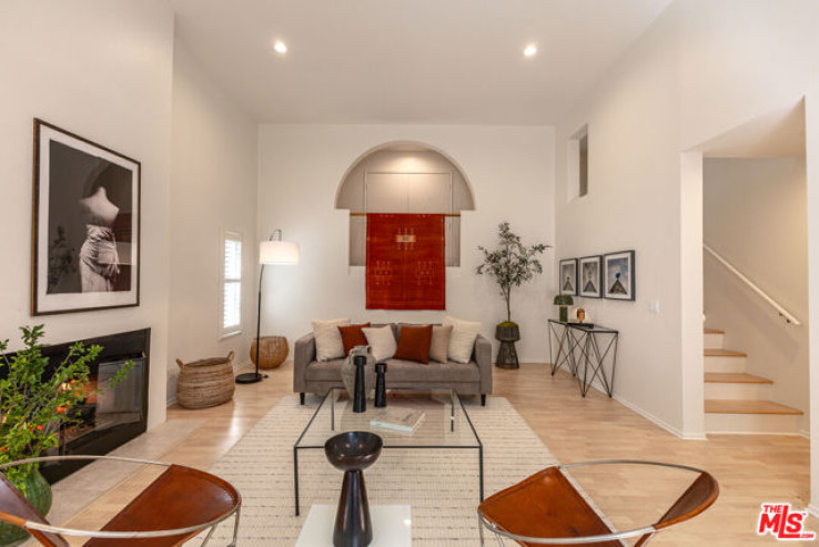 3 Bed Home for Sale in Los Angeles, California