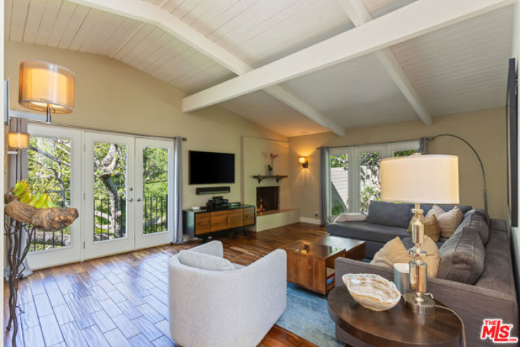 3 Bed Home for Sale in Studio City, California