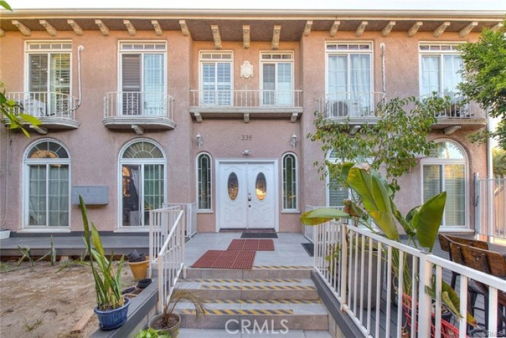 Residential Income in Mid-Wilshire