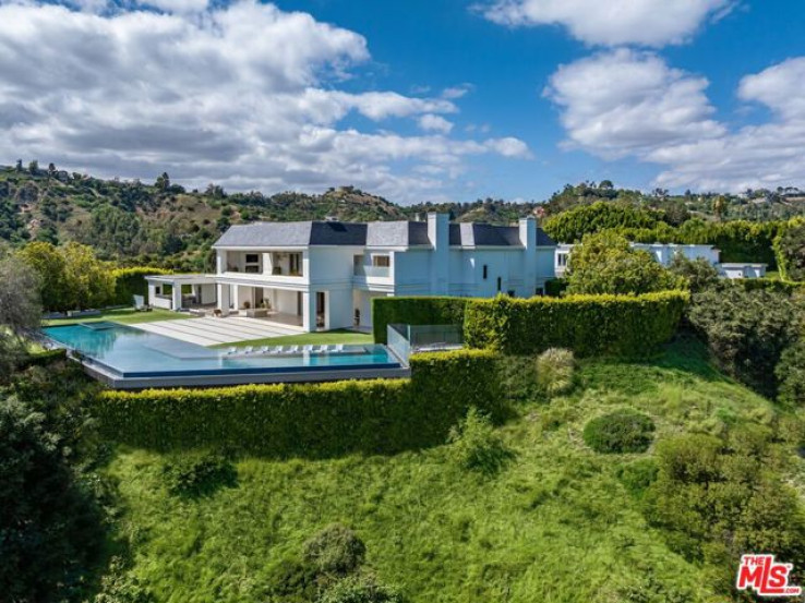 12 Bed Home for Sale in Beverly Hills, California