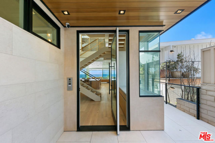6 Bed Home for Sale in Malibu, California
