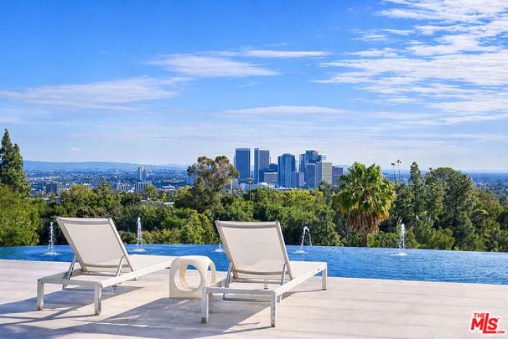 6 Bed Home for Sale in Beverly Hills, California
