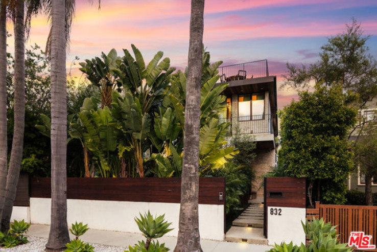 5 Bed Home for Sale in Venice, California