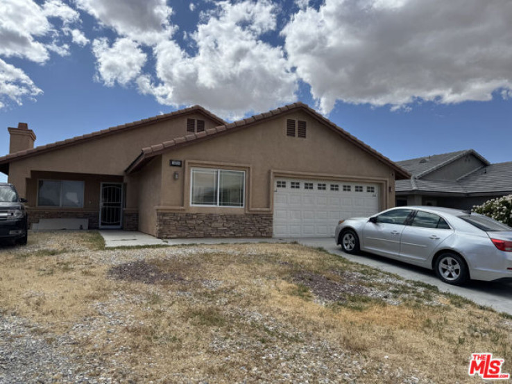 5 Bed Home for Sale in Adelanto, California