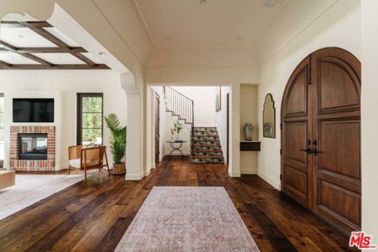 5 Bed Home for Sale in Pacific Palisades, California