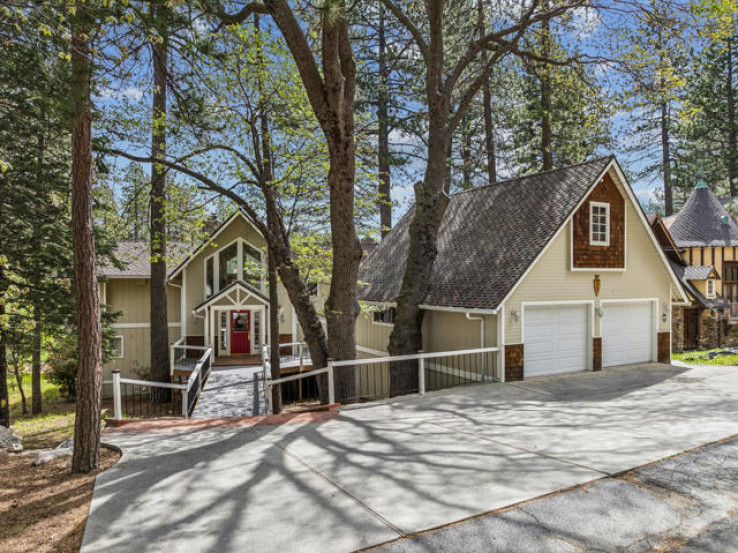 3 Bed Home for Sale in Lake Arrowhead, California