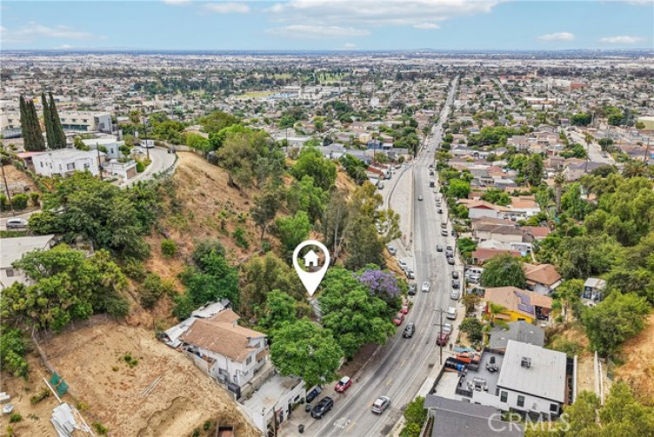 4 Bed Home for Sale in Los Angeles, California