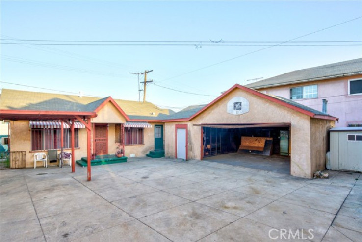  Income Home for Sale in Los Angeles, California