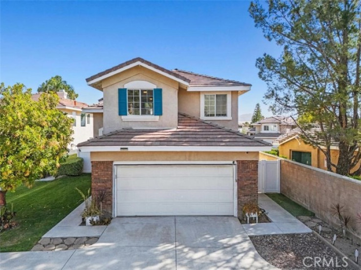 4 Bed Home for Sale in Canyon Country, California