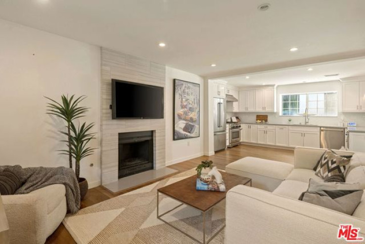 3 Bed Home for Sale in Studio City, California