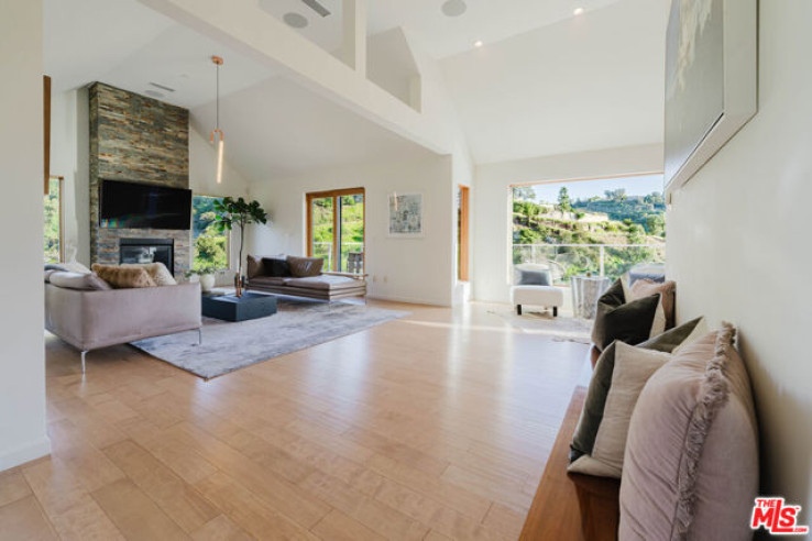 3 Bed Home for Sale in Beverly Hills, California