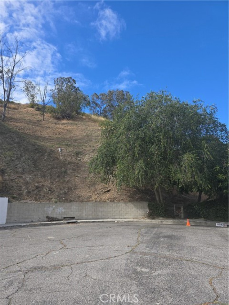  Land for Sale in Granada Hills, California