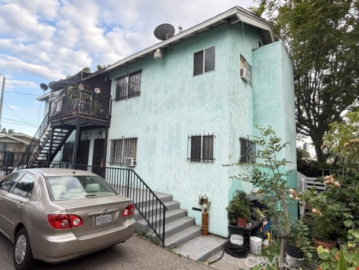  Income Home for Sale in Los Angeles, California