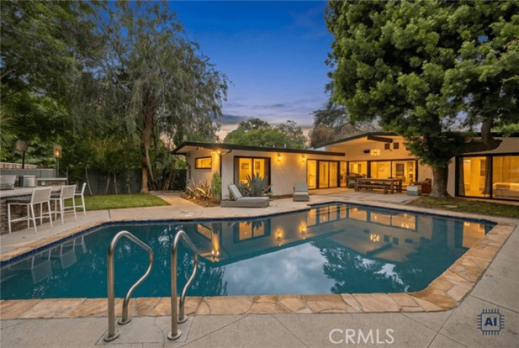 4 Bed Home for Sale in Van Nuys, California