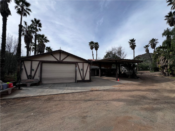 Commercial Sale in Agua Dulce