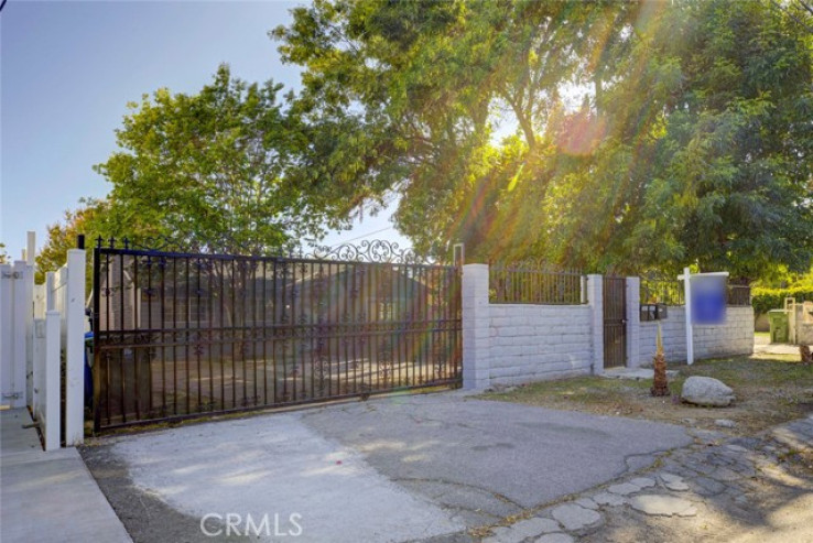  Income Home for Sale in Van Nuys, California