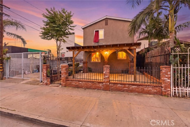 2 Bed Home for Sale in Los Angeles, California