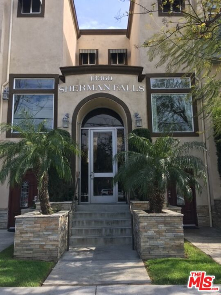 3 Bed Home for Sale in Sherman Oaks, California