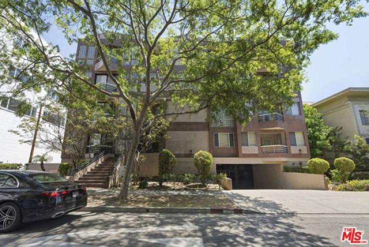 3 Bed Home for Sale in Beverly Hills, California