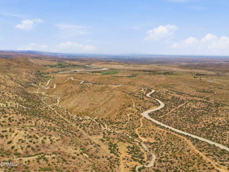 Land in Valyermo
