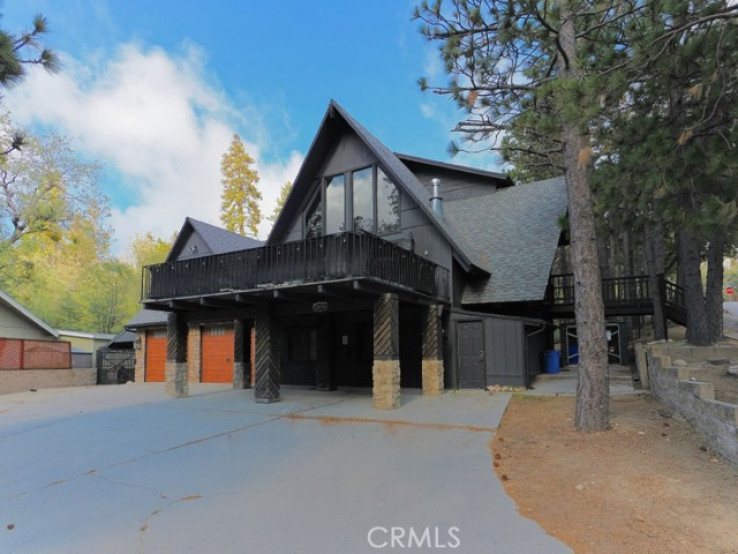 4 Bed Home for Sale in Lake Arrowhead, California