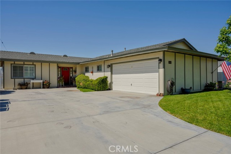 3 Bed Home for Sale in Canyon Country, California
